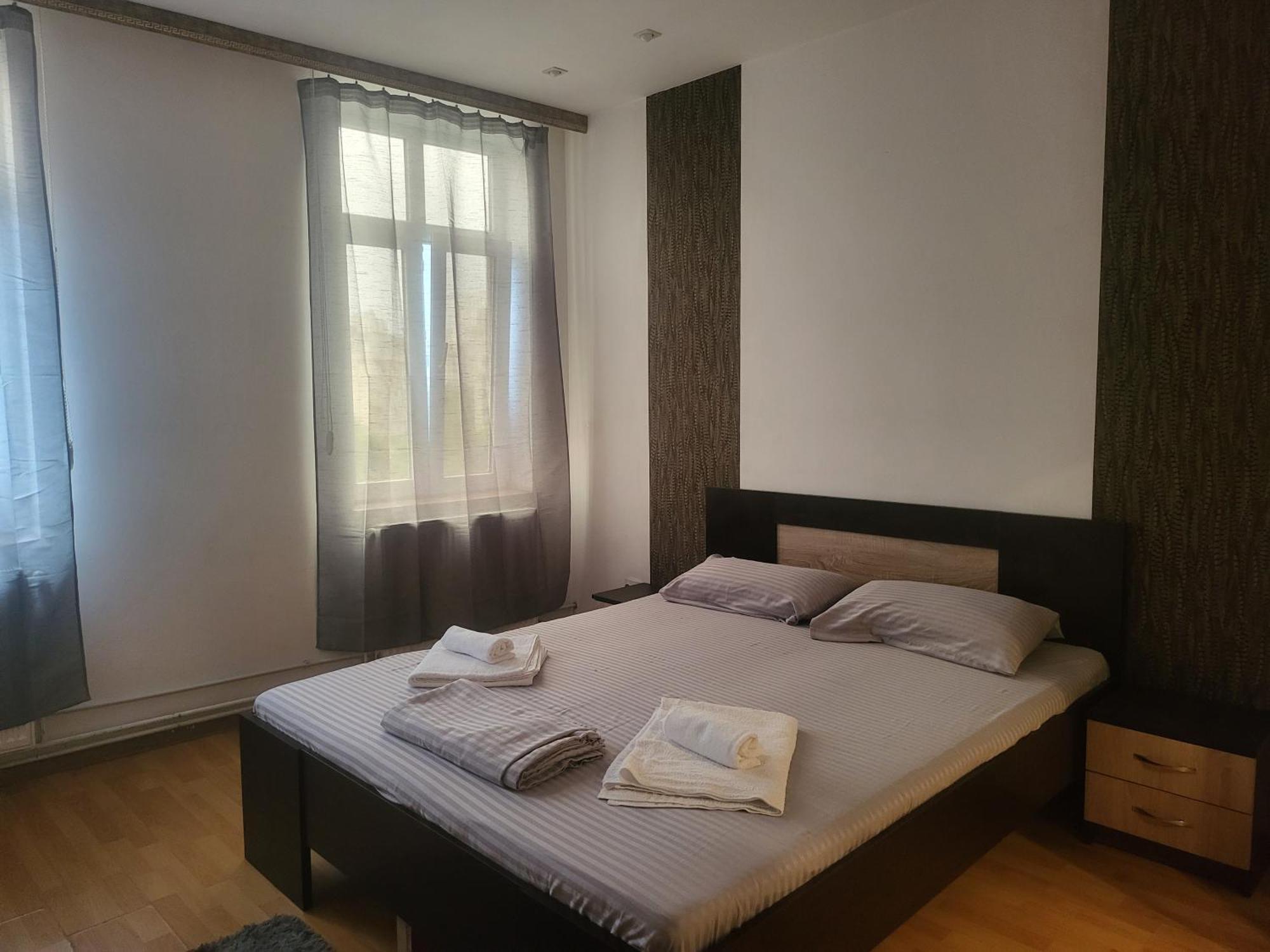 Aparthotel Yanis Бухарест Экстерьер фото